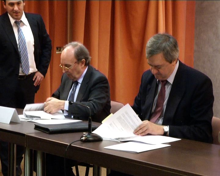 El Gobierno Vasco suscribe un acuerdo con 20 entidades financieras para facilitar créditos por 600 millones de euros a empresarios y autónomos [17:03]