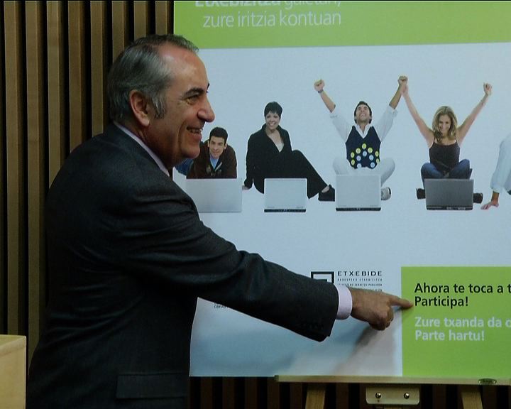 Video Eusko Jaurlaritzak parte-hartze prozesu berri bat ireki du, herritarrek beren iritzia eman eta proposamenak egin ditzaten etxebizitza-politika berriei buruz