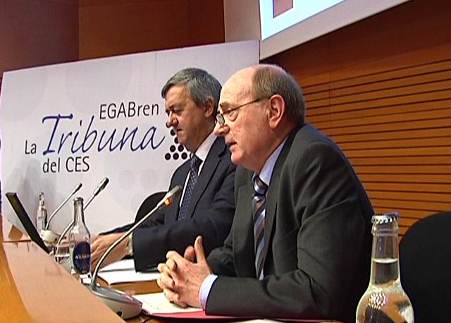 Video El consejero de Economía y Hacienda en "La Tribuna del CES"