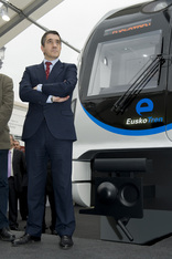 El Gobierno Vasco presenta las nuevas unidades de Euskotren