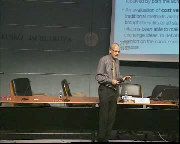 La e-Administración: Una administración más cercana a la ciudadanía. "Best practices" - T. Bass [16:52]