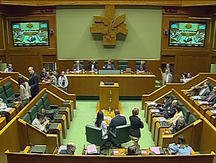 Video El Lehendakari anuncia las medidas anticrisis que adoptará el Gobierno Vasco