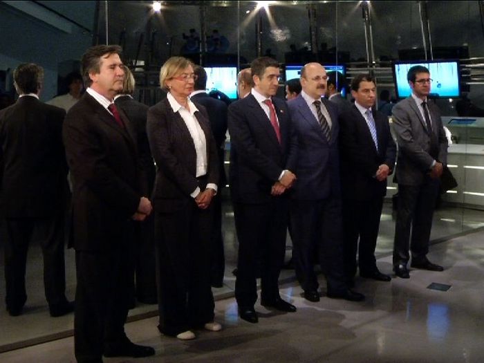 Cronica_lehendakari_inauguracion_btek_es