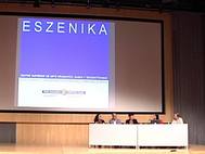 Total_celaa_eszenika