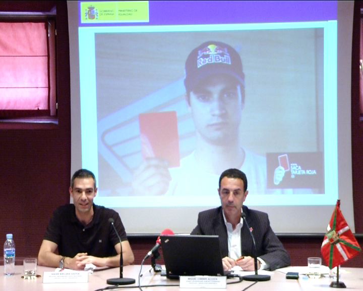 Video Conferencia: "Políticas públicas para promover la implicación de los hombres a favor de la igualdad y en contra de la violencia hacia las mujeres"