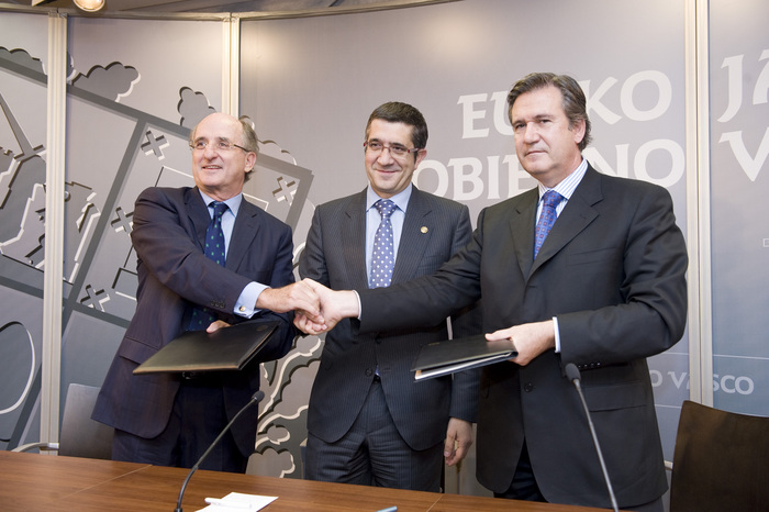 Firma04