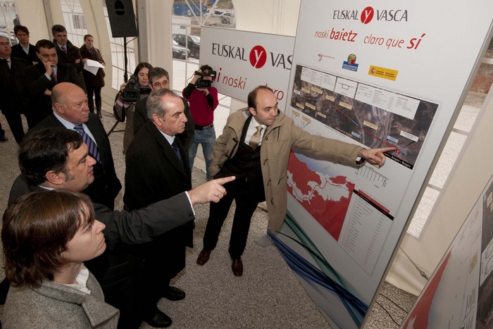 110324_001prensa