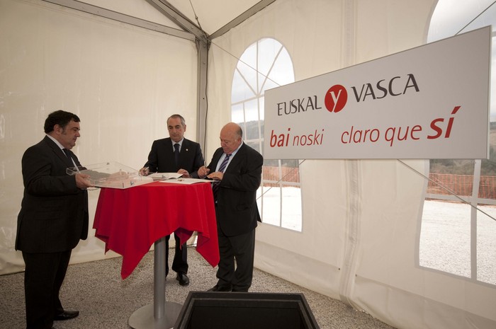 110324_004prensa