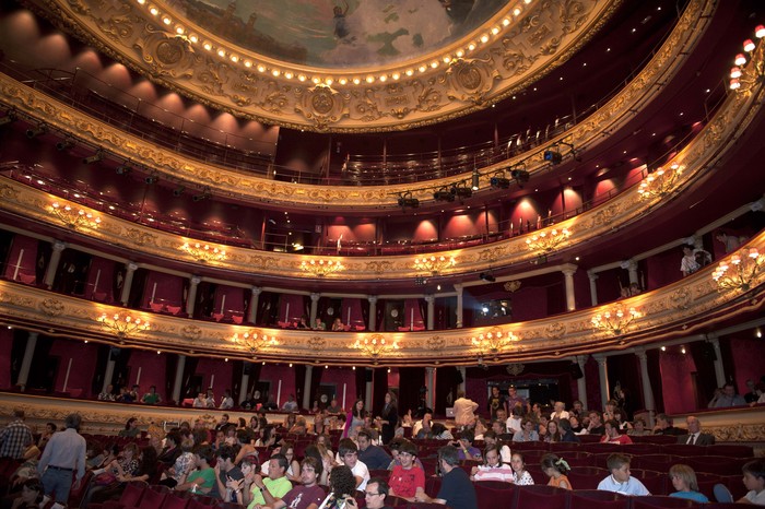 2011_06_25_cinema_interior