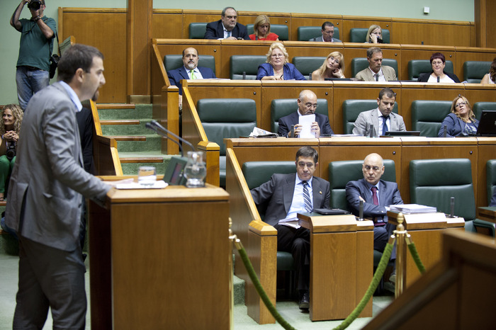 2011_09_29_lehen_parlamento_238