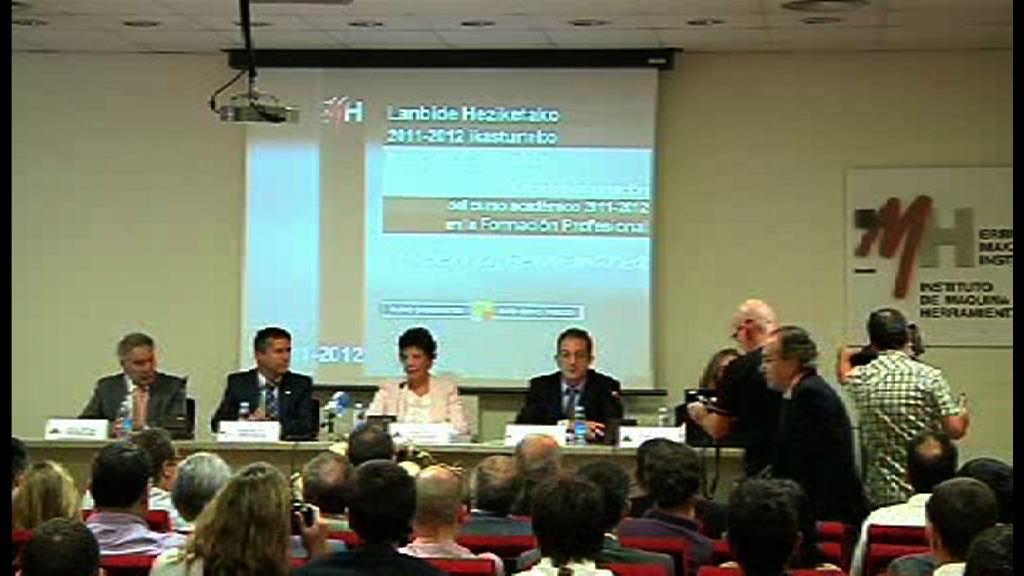 La Formación Profesional es la herramienta "más adecuada para sacarnos de la crisis" [36:51]