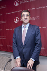 El Lehendakari expone la política intercluster vasca en la Universidad de Harvard 