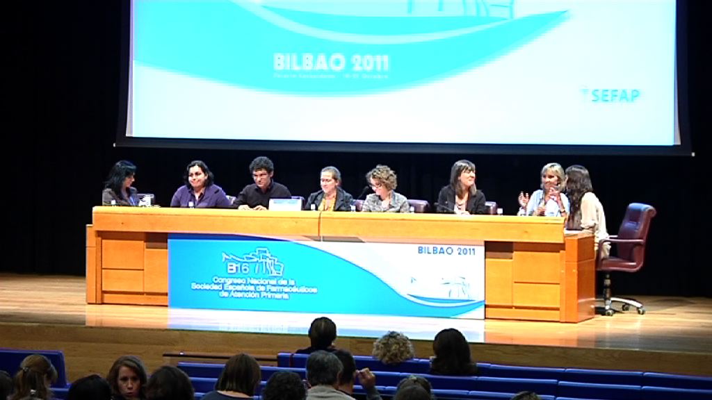 Mesa redodonda 1. Diferentes perspectivas en la atención al paciente crónico.                                       [85:52]