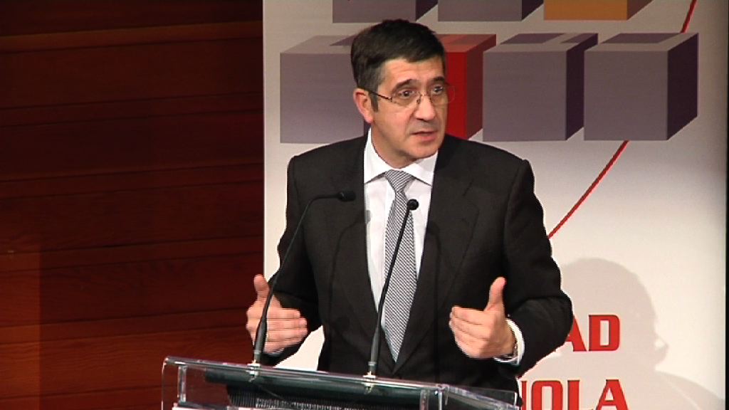 Video El Lehendakari preside la inauguración del Congreso de Atención Sociosanitaria