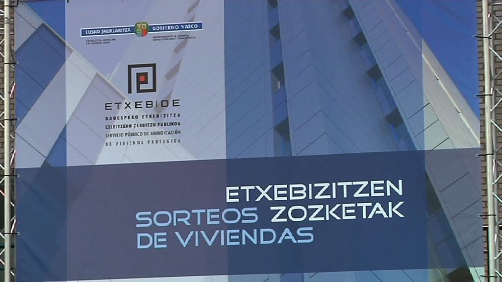 Video Eusko Jaurlaritzak 170 etxebizitzen zozketa egin du 