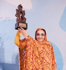 Aminetu Haidar recibe el Premio René Cassin de Derechos Humanos 2011