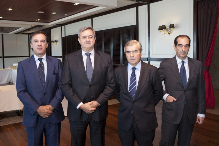 Economia_club_maritimo_abra2