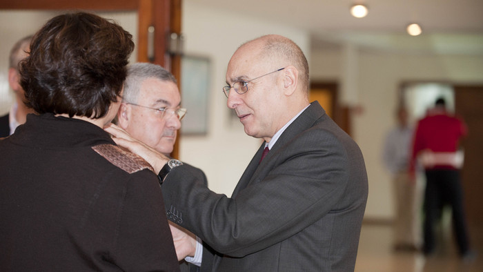 2011_12_02_interior_ares_agentes8