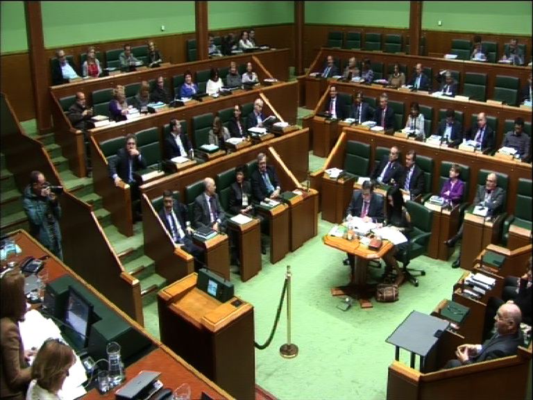 Video The Basque Parliament approves the budgets for 2012 