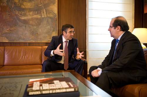 Euskadi y Castilla y León firman un amplio acuerdo de colaboración para mejorar el bienestar de los ciudadanos 