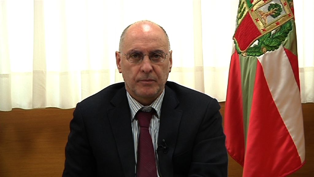 Video Rodolfo Ares: ''Urkulluk manipulatu eta Euskadiren izen onaren aurka egin du, bere alderdiaren onerako'' 