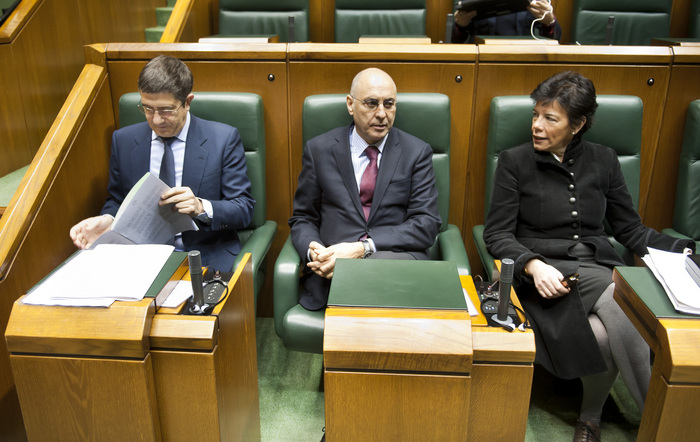 2012_02_10_parlamento3