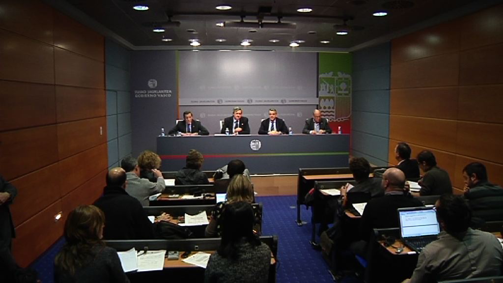 Video Las haciendas vascas recaudan 1.000 millones de euros menos de lo previsto