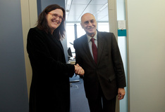 Ares informa a la Comisaria de Asuntos de Interior, Cecilia Malmström, de los proyectos sobre memoria y convivencia 