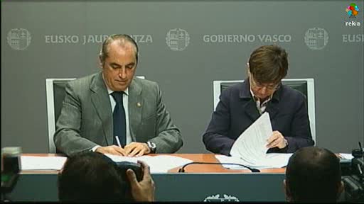 Video Firma para la creación de un Centro Integral de Formación, Investigación y Desarrollo en materia de transporte en Lasarte