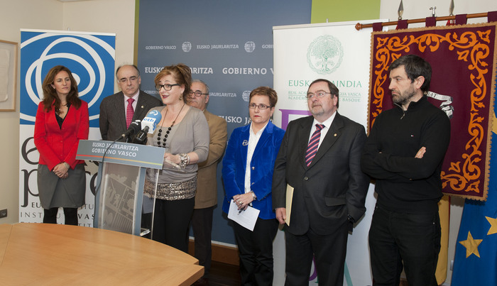 2012_02_29_presentacion_etxepare_madrid_04