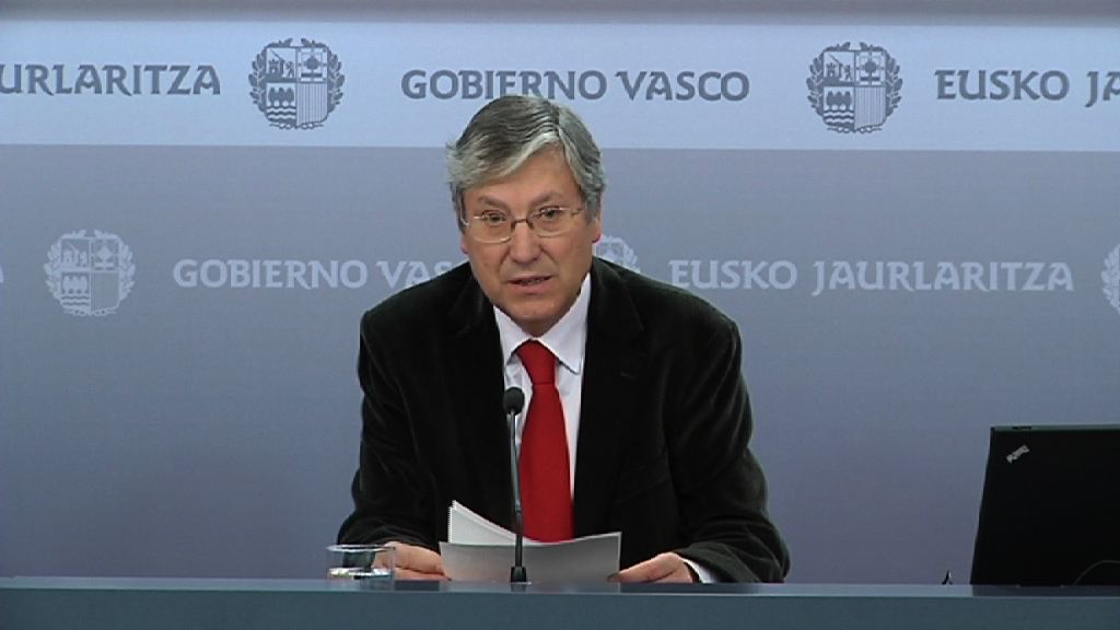 Video “Herrialde eredua” azterlanaren arabera, euskal herritarren erdiak baino gehiagok ez daki nork biltzen dituen zergak Euskadin