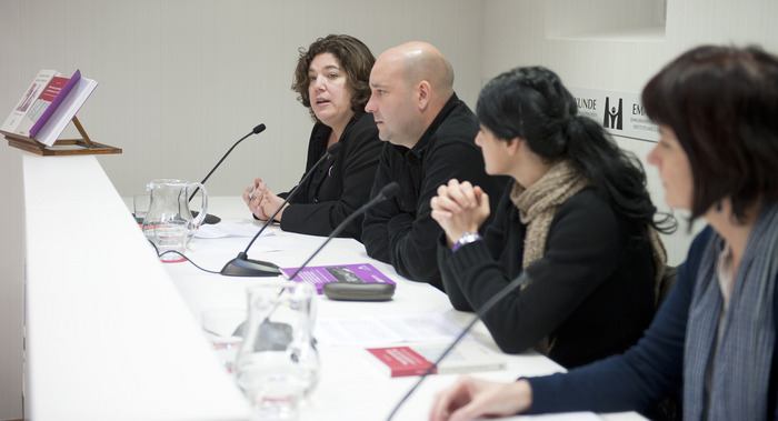 2012_03_19_emakunde_presentacion_publicaciones_03