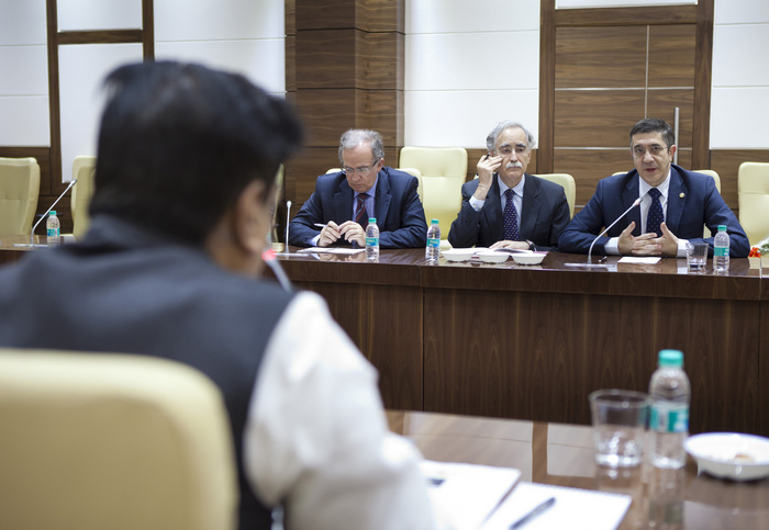 2012_03_19_presidente_maharastra02