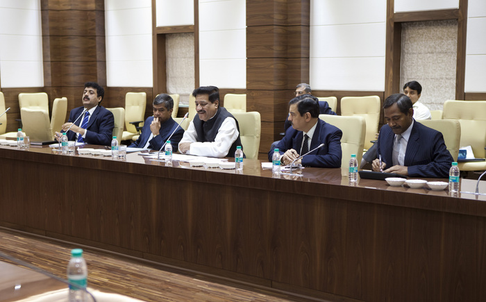 2012_03_19_presidente_maharastra07