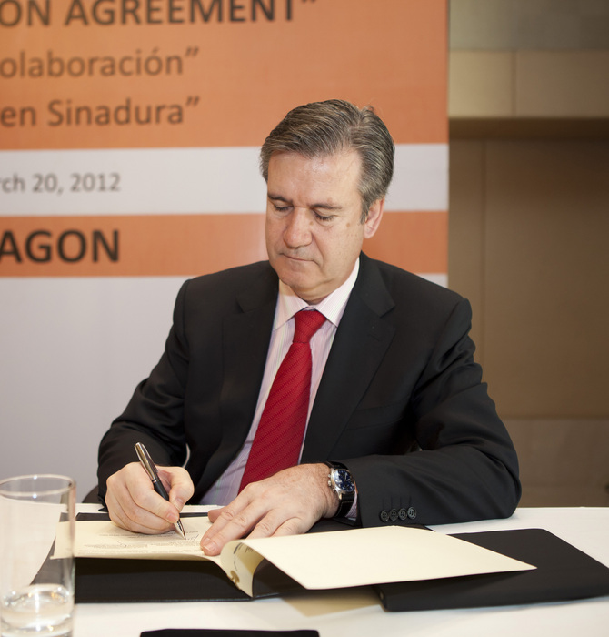 2012_03_19_firma_mondragon_spri13