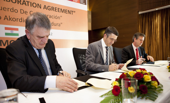 2012_03_19_firma_mondragon_spri14