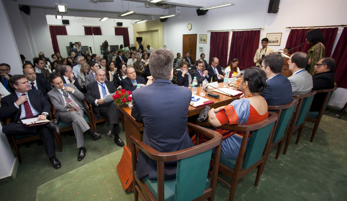 2012_03_21_tribuna_india_espana2