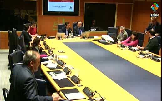 Comisión de Industria (27/03/2012) [78:55]