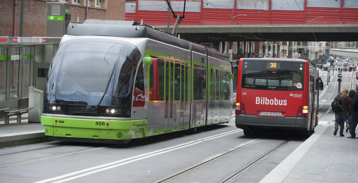 2012_04_19_tranvia_bilbao_07