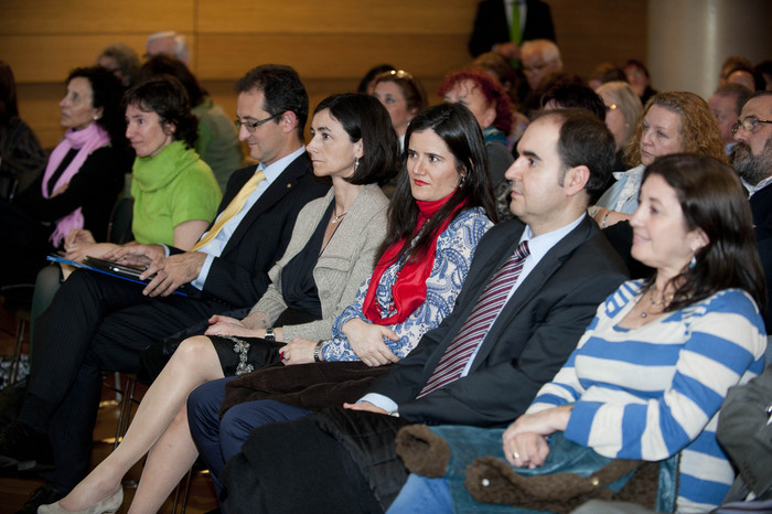 2012_04_23_bengoa_kronikoen_sarea_red_social_08