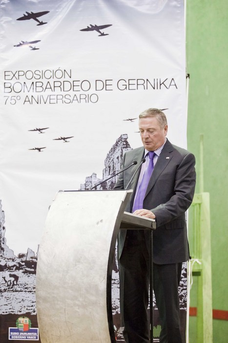 Expo_bombardeo_gernika_9