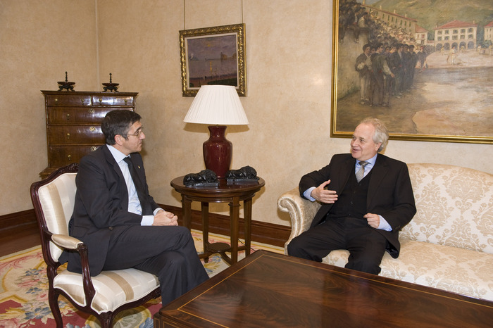 2012_05_02_lehen_emb_peru_010