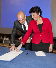 Segunda reunión del Compromiso del Carlton y adhesión de nuevos firmantes