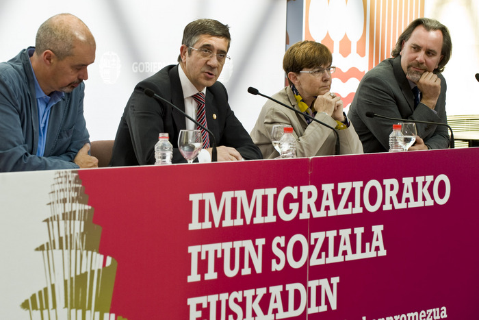 2012_05_09_lehen_inmigracion_037