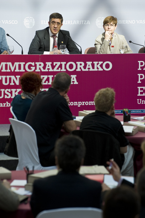 2012_05_09_lehen_inmigracion_057