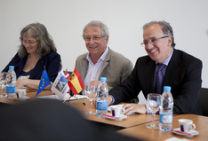 Latinoamerikako zenbait adituk "in situ" aztertu dituzte Akitania-Euskadi euroeskualdea eta Euskadiko mugaz gaindiko lankidetza
