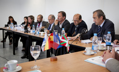 Latinoamerikako zenbait adituk "in situ" aztertu dituzte Akitania-Euskadi euroeskualdea eta Euskadiko mugaz gaindiko lankidetza