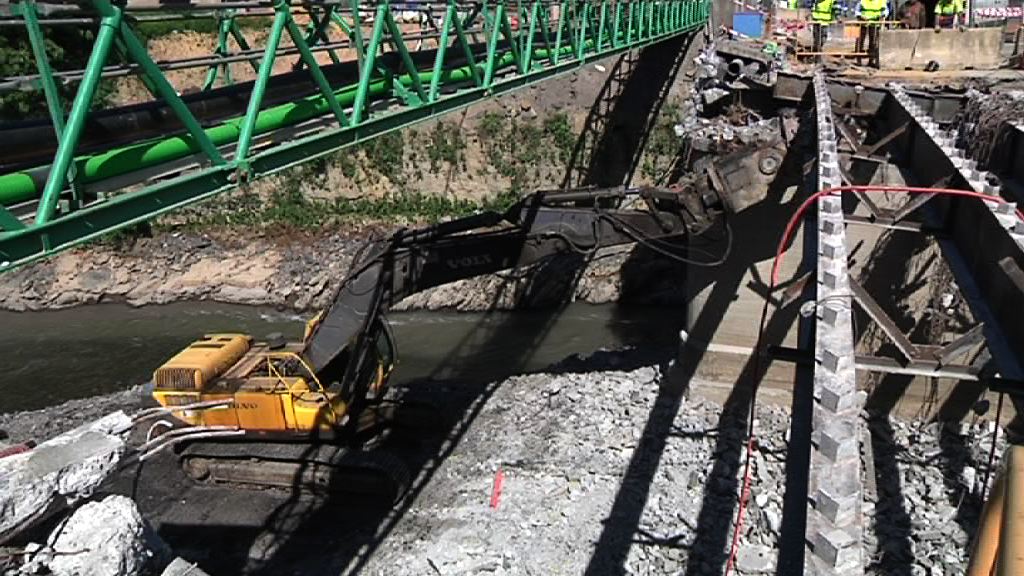 Video Comienzan las obras de sustitución del puente Gudarien en Basauri, Bizkaia