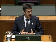 Cronica_lhk_parlamento_01