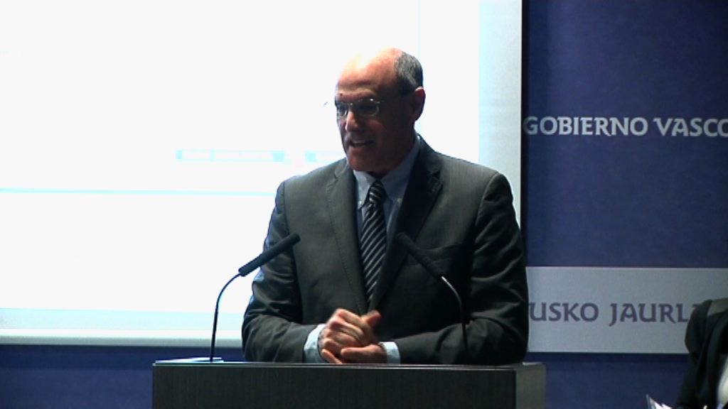 Rueda de Prensa del consejero de Sanidad y Consumo, Rafael Bengoa [16:54]